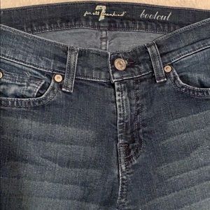 7 for all Mankind bootcut jeans size 26! 👖💙